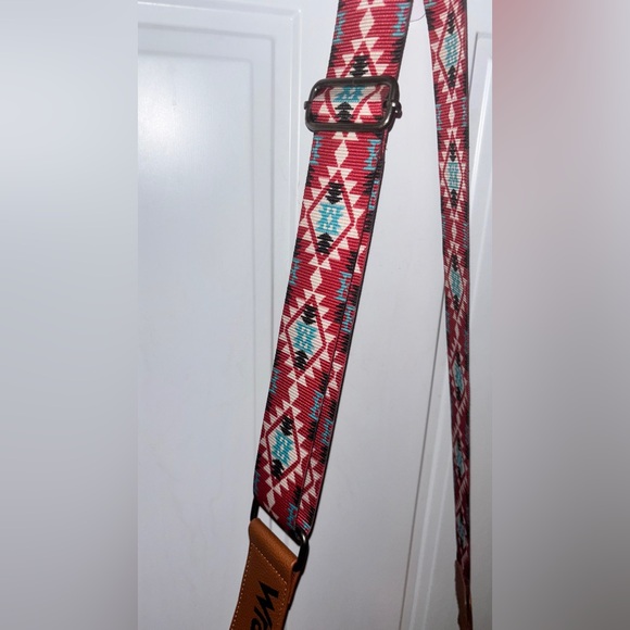 Wrangler Boho Aztec design Crossbody in Red,Blue,Brown,Black and White - Picture 9 of 9